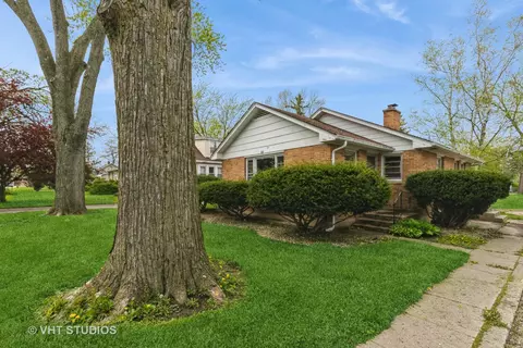 212 E Grand Ave, Lake Villa, IL 60046