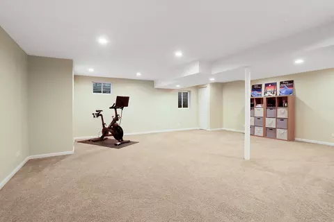 Living - 5275 Eaglewood Ct, Plainfield, IL 60586 photo 6 of 8