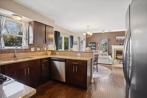 Kitchen - 5275 Eaglewood Ct, Plainfield, IL 60586 photo 1 of 2