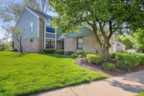 2618 Burton Dr, Westchester, IL 60154