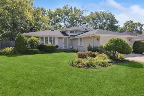 7601 Rohrer Dr, Downers Grove, IL 60516