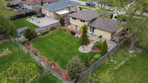 4911 Forest Ct, Oak Forest, IL 60452 photo 17