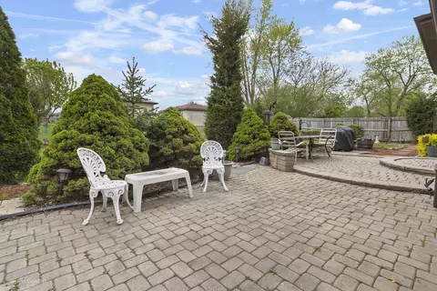 4911 Forest Ct, Oak Forest, IL 60452 photo 16