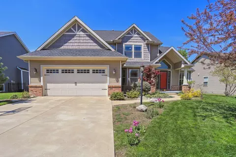 1309 Fieldstone Dr, Savoy, IL 61874