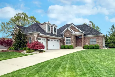 24504 River Crossing Dr, Shorewood, IL 60404