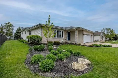 16268 Celtic Cir, Manhattan, IL 60442 photo 3