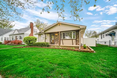 951 Park Dr, Kankakee, IL 60901