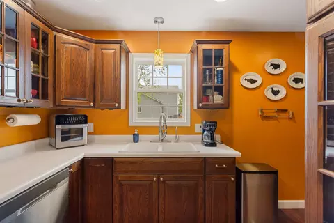 Kitchen - 7739 Lakewood Rd, Weldon, IL 61882 photo 3 of 3