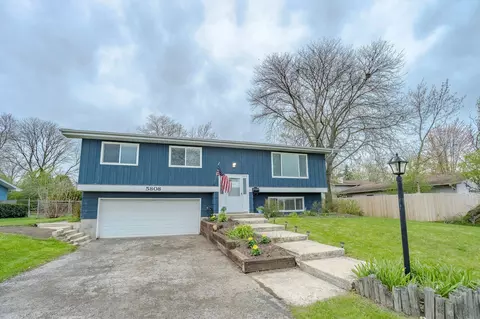 5808 Westview Ln, Lisle, IL 60532
