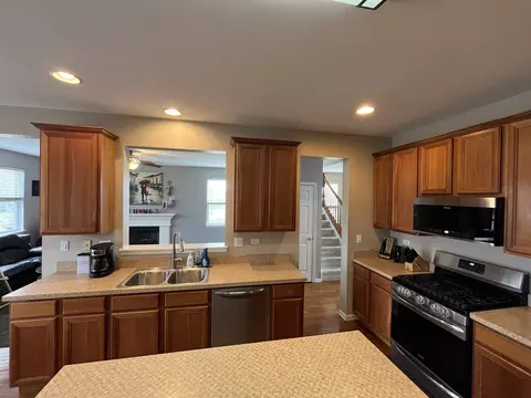 16349 Fairfield Dr, Plainfield, IL 60586 photo 8