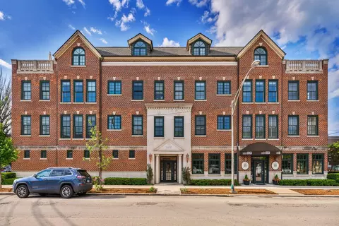 1400 W Webster Ave #3W, Chicago, IL 60614
