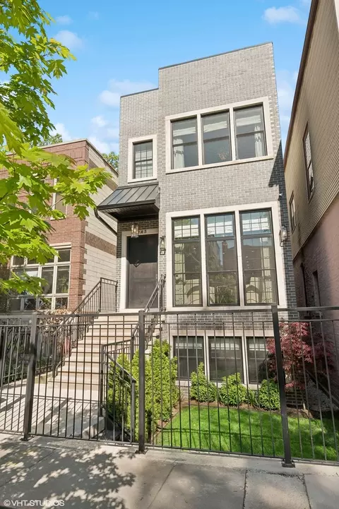 1943 N Honore St, Chicago, IL 60622
