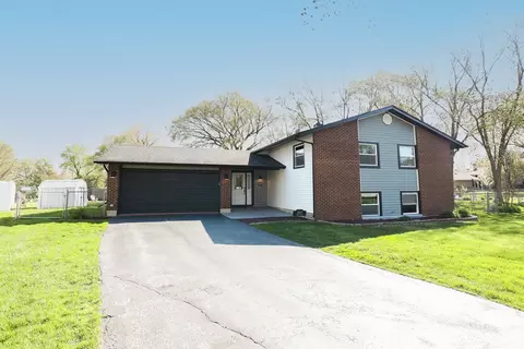 2817 Burke Ct, Woodridge, IL 60517