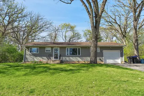 7320 E Northwood Dr, Wonder Lake, IL 60097