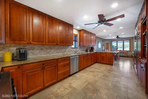 2401 W Wright Rd, Prairie Grove, IL 60012 photo 9