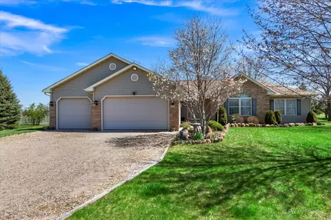 5612 Greenwood Rd, Wonder Lake, IL 60097