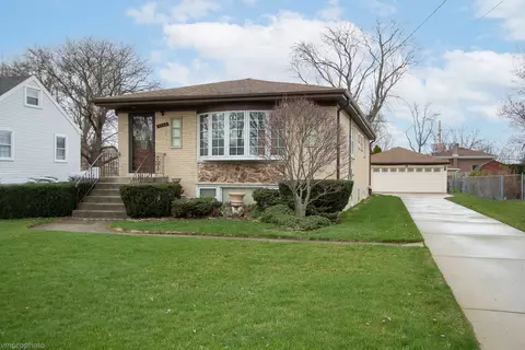 2240 Elmira Ave, Des Plaines, IL 60016