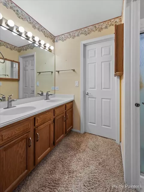 Bath - 953 Interloch Ct, Algonquin, IL 60102 photo 2 of 3