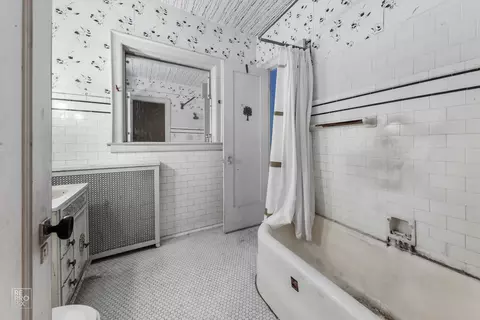 2237 E 70th Pl #3, Chicago, IL 60649 photo 7
