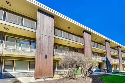 9622 W Higgins Rd #1BS, Rosemont, IL 60018