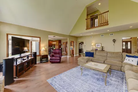 Living - 213 Miller St, Beecher, IL 60401 photo 2 of 7