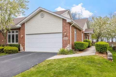 10740 Canterbury Dr, Mokena, IL 60448