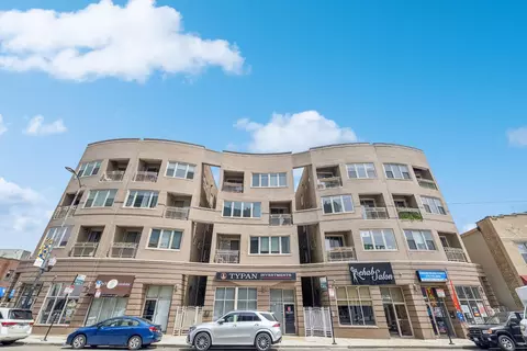 4913 N Lincoln Ave #2, Chicago, IL 60625