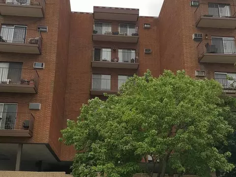 7830 W North Ave #408, Elmwood Park, IL 60707