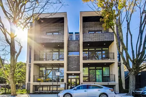 2208 N Oakley Ave #1S, Chicago, IL 60647
