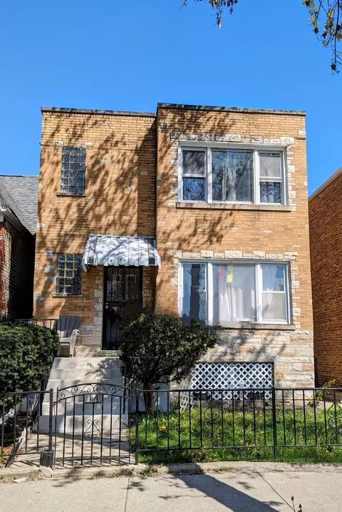 821 N Trumbull Ave, Chicago, IL 60651