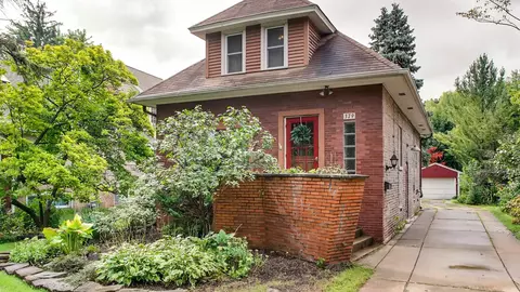 379 Olmsted Rd, Riverside, IL 60546 photo 2