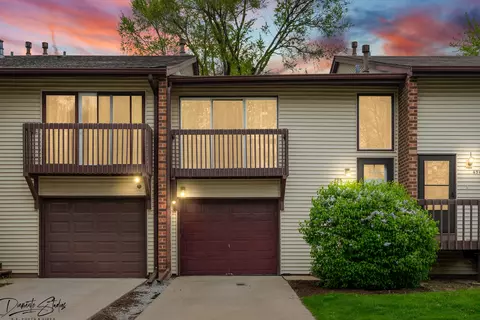 456 Seneca Ln, Bolingbrook, IL 60440