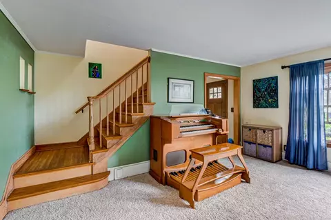 621 Van St, Elgin, IL 60123 photo 5
