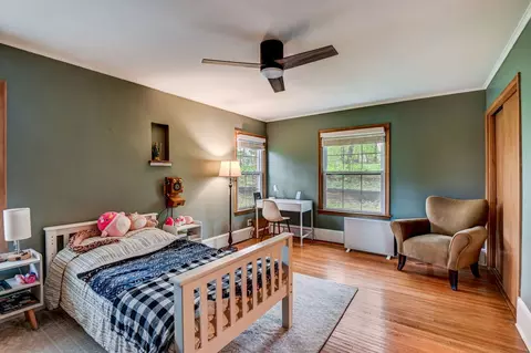 621 Van St, Elgin, IL 60123 photo 14