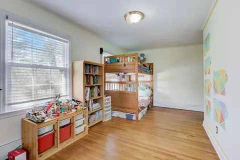 621 Van St, Elgin, IL 60123 photo 29