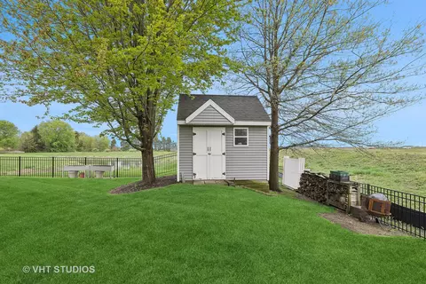 212 Ream Dr, Elburn, IL 60119 photo 4