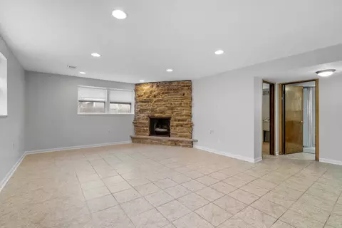 Living - 204 Dulles Rd, Des Plaines, IL 60016 photo 2 of 2