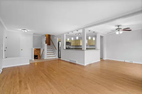 Other - 204 Dulles Rd, Des Plaines, IL 60016 photo 3 of 9
