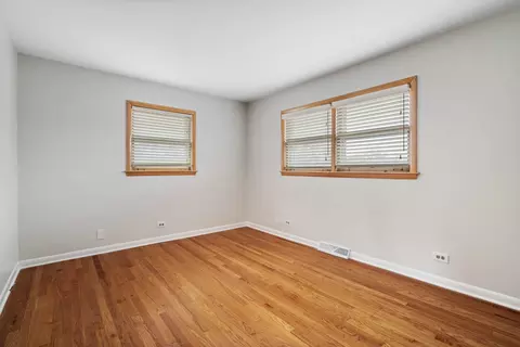 Other - 204 Dulles Rd, Des Plaines, IL 60016 photo 5 of 9