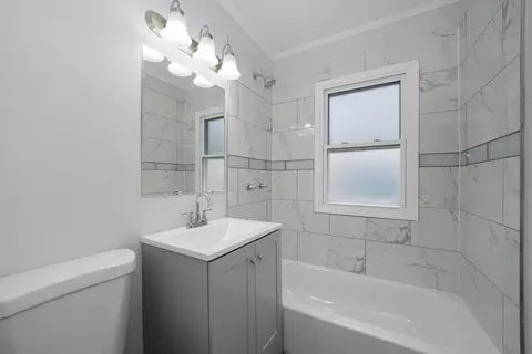 Bath - 3745 W 85th Pl, Chicago, IL 60652 photo 1 of 1