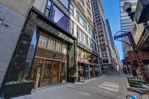 5 N Wabash Ave #702, Chicago, IL 60602