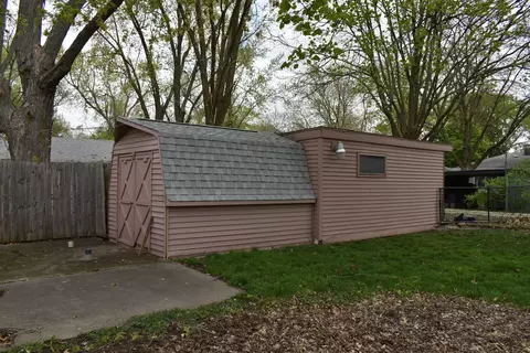 Exterior - 1004 12 S Adelaide St, Normal, IL 61761 photo 2 of 3