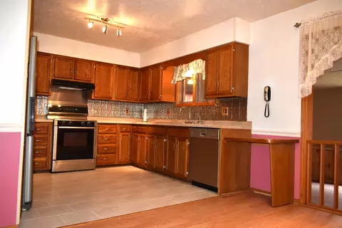 Kitchen - 1004 12 S Adelaide St, Normal, IL 61761 photo 3 of 4