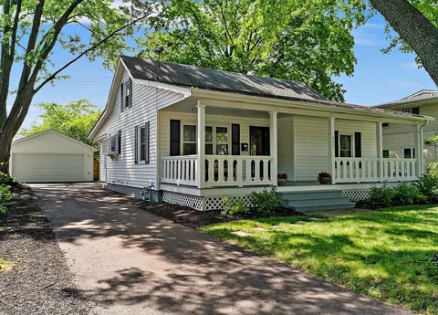 432 Anderson Blvd, Geneva, IL 60134