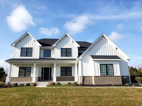 4327 Carpenter Rd, Naperville, IL 60564