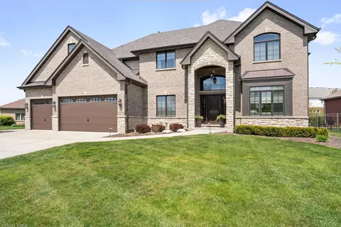 12032 Ashbrook Ln, Mokena, IL 60448