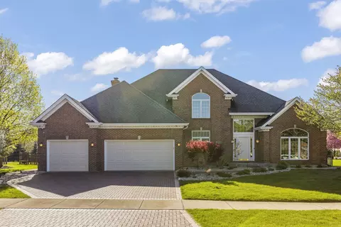 2615 Saddlebrook Dr, Naperville, IL 60564