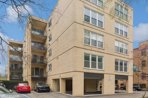 2141 Ridge Ave #1A, Evanston, IL 60201