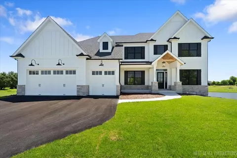 3452 Blazing Star Ct, Geneva, IL 60134