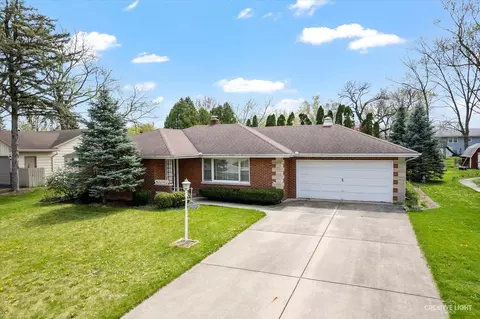 745 Gerten Ave, Aurora, IL 60505